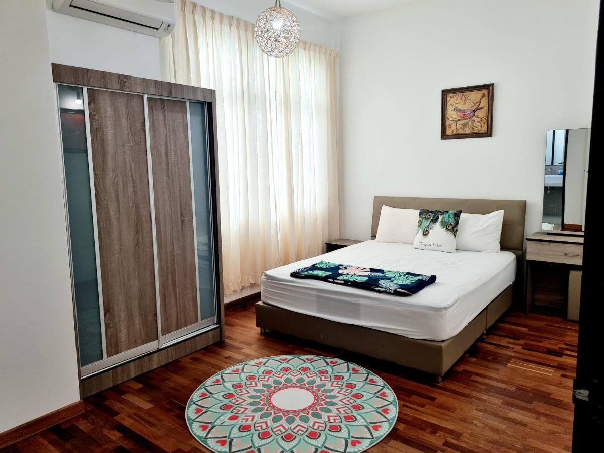 Ocean 25 Shamrock Beach Big Group 6 Bedroom 5 Bathroom With Pool Tanjung Bungah  Extérieur photo
